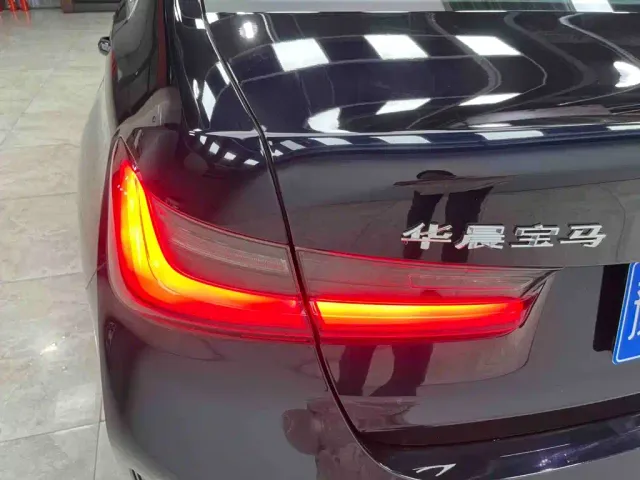BMW 3 Series — Фото автомобиля 24