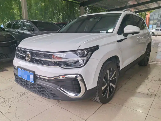 Фотография автомобиля — Volkswagen Tharu