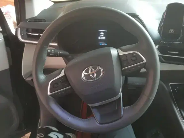 Toyota Granvia — Фото автомобиля 15