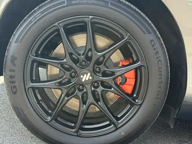 IM Motors LS6 — Фото автомобиля 5