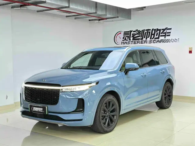 Фотография автомобиля — Li Auto ONE
