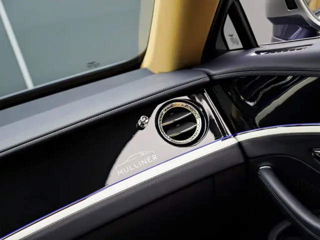 Bentley Flying Spur — Фото автомобиля 20