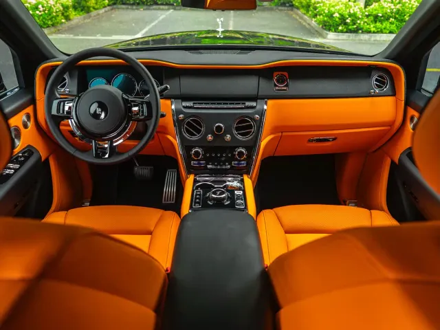 Rolls-Royce Cullinan — Фото автомобиля 10