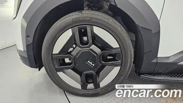 Kia EV9 — Фото автомобиля 5