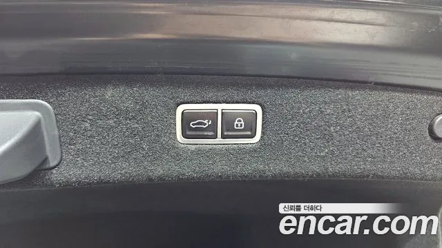 Genesis G90 Бензин 3.5 турбо AWD — Фото автомобиля 20
