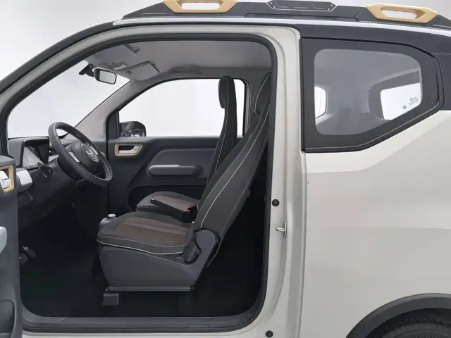 Wuling Hongguang Mini EV — Фото автомобиля 10