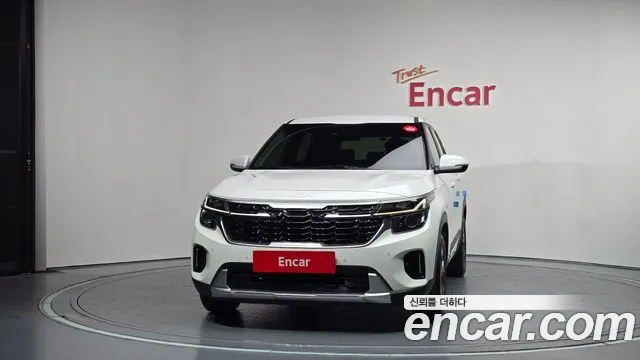 Kia Seltos Новый Seltos Бензин 2.0 2WD — Фото автомобиля 3