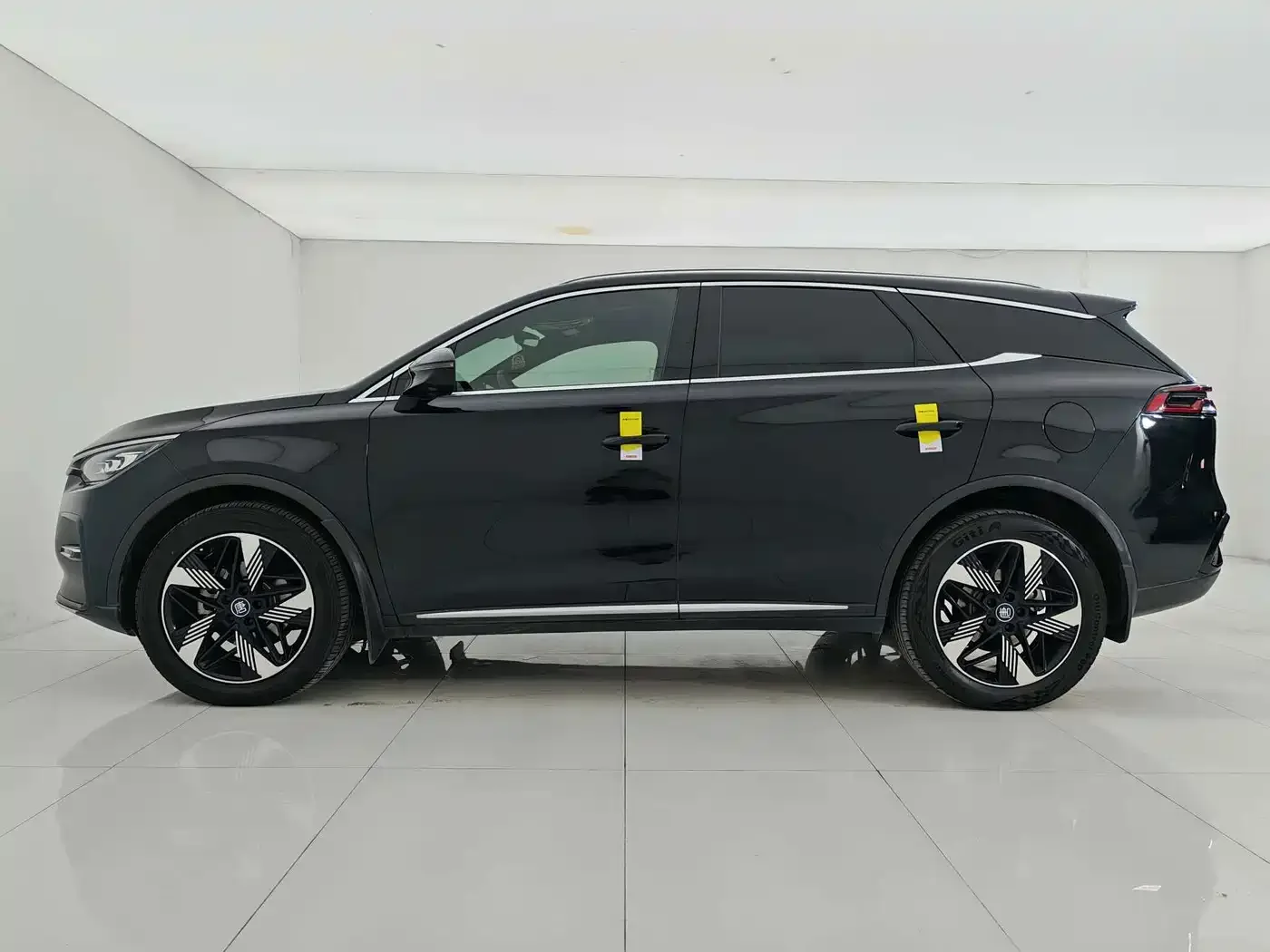 BYD Tang New Energy 2023 Model DM-i Champion Edition 112KM Honor — Фото автомобиля 20
