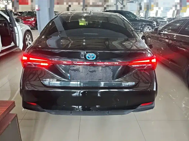 Toyota Avalon — Фото автомобиля 5