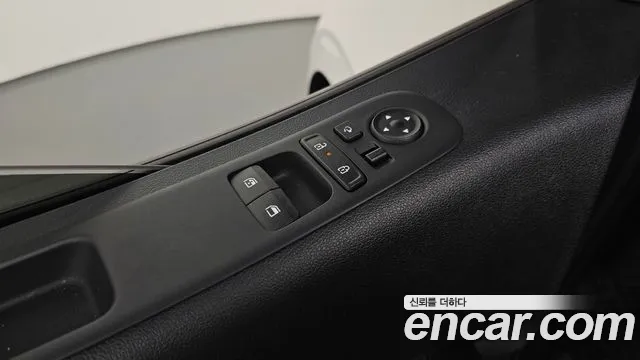 Hyundai Staria Staria — Фото автомобиля 16