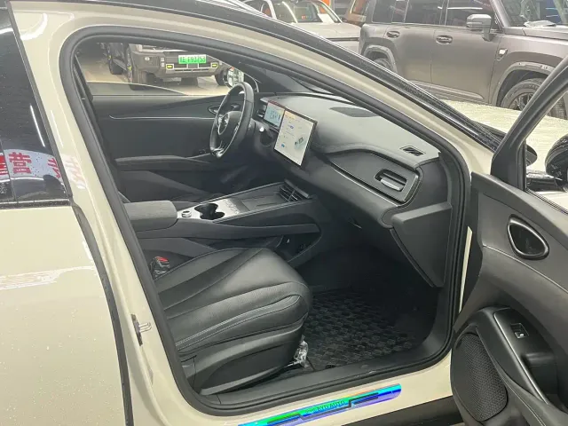 BYD Seal 06 DM-i Touring — Фото автомобиля 17