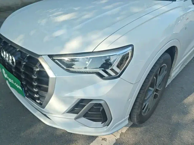 Audi Q3 — Фото автомобиля 23