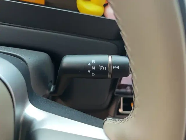 iCAR V23 — Фото автомобиля 13