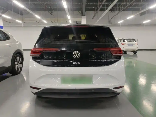 Volkswagen ID.3 — Фото автомобиля 5