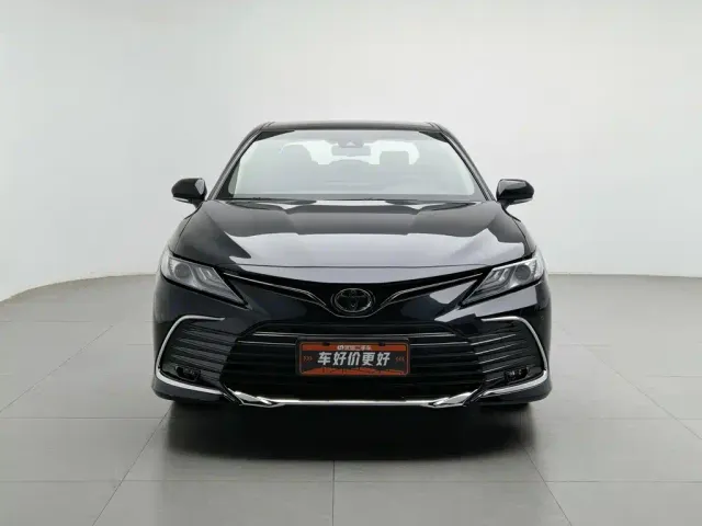 Toyota Camry — Фото автомобиля 3