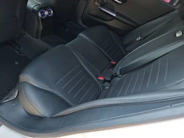 Mercedes-Benz C-Class — Фото автомобиля 16