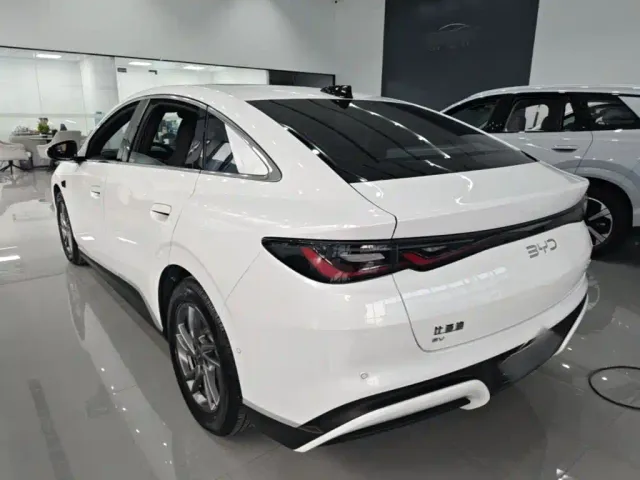 BYD Seal 06 — Фото автомобиля 4