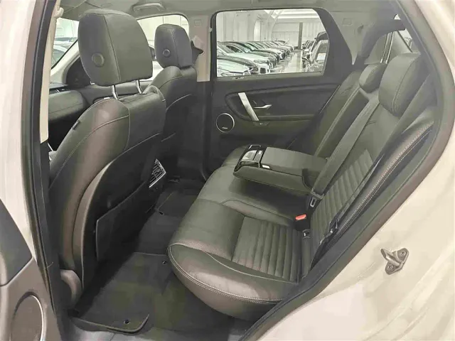 Land Rover Discovery Sport — Фото автомобиля 13