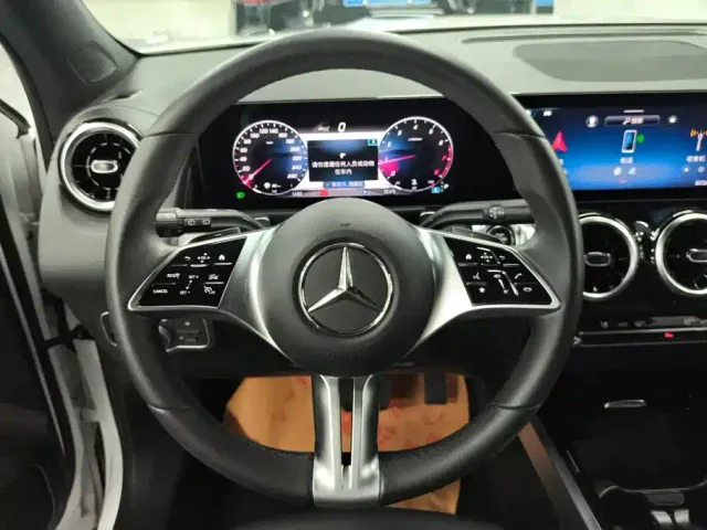 Mercedes-Benz GLB-Class — Фото автомобиля 15