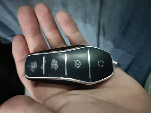 BYD Seal 05 DM-i — Фото автомобиля 8