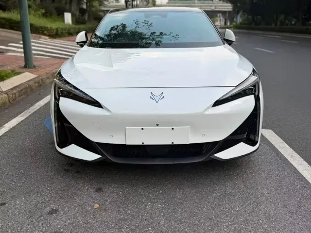 Arcfox Alpha S5 — Фото автомобиля 5