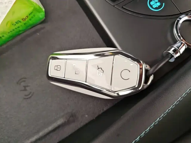 BYD Seal 06 — Фото автомобиля 8