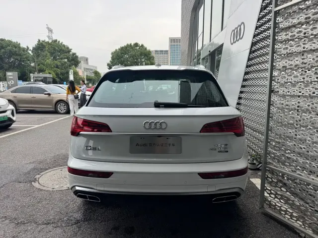 Audi Q5L — Фото автомобиля 5