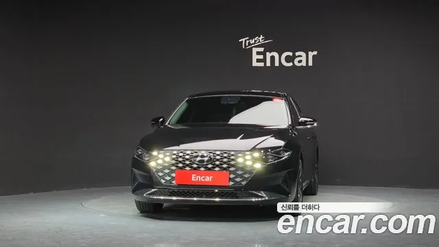 Hyundai Grandeur — Фото автомобиля 3