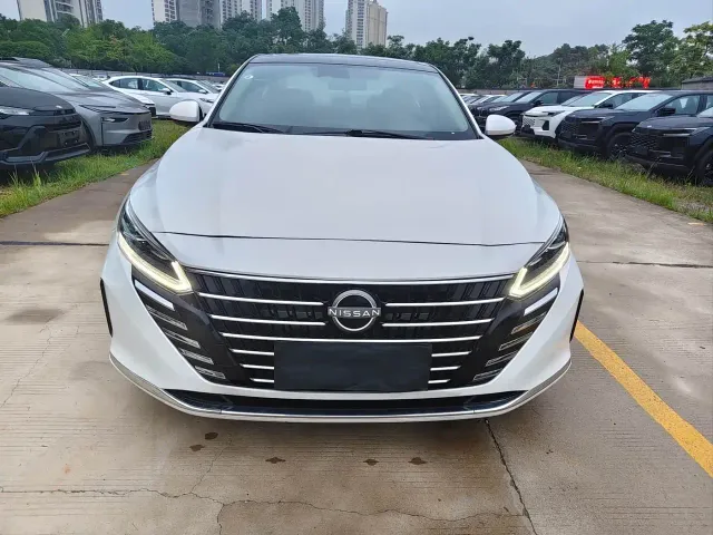 Nissan Teana — Фото автомобиля 2