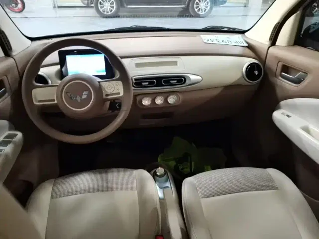 Wuling Hongguang Mini EV — Фото автомобиля 9