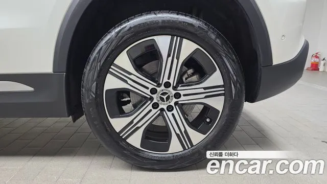 Mercedes-Benz EQA — Фото автомобиля 20