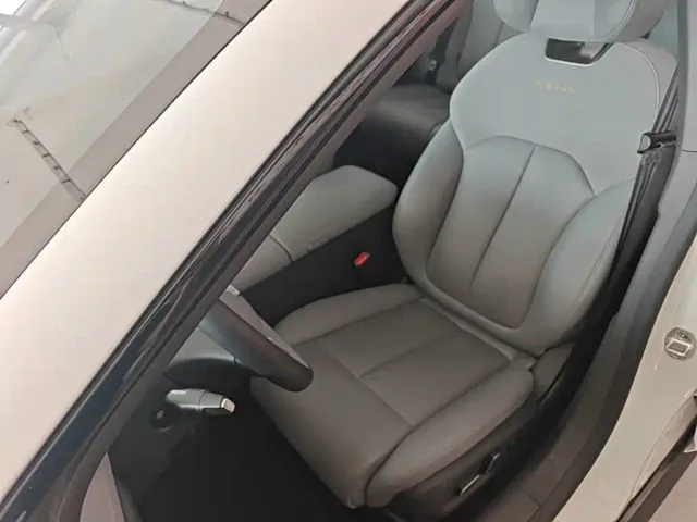 Nissan N7 — Фото автомобиля 14