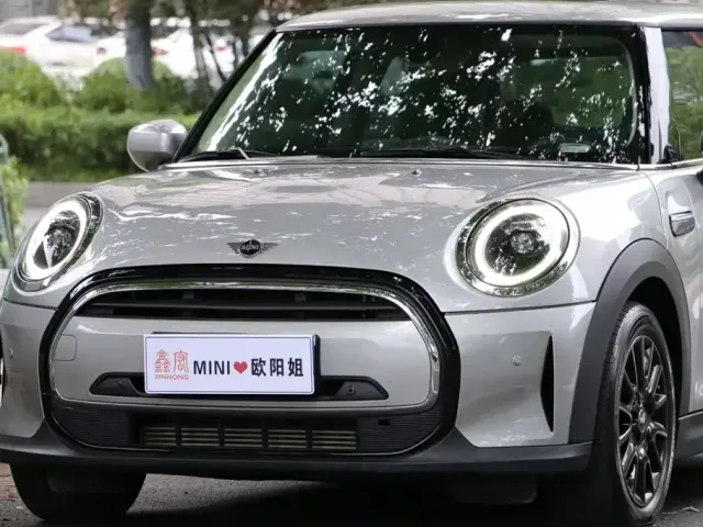 MINI Hatch — Фото автомобиля 9