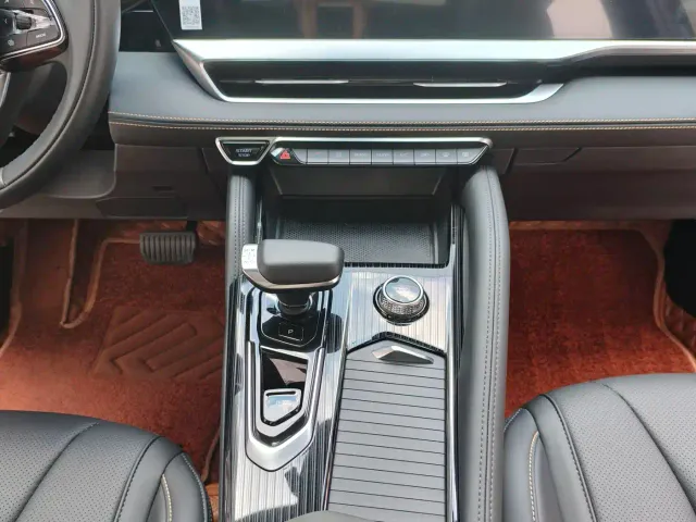 Geely Xingyue L — Фото автомобиля 14