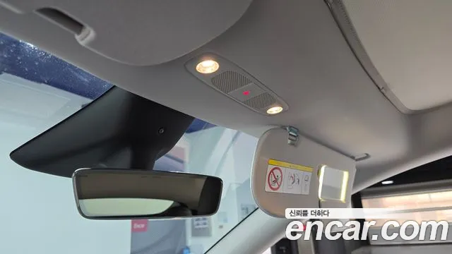 Tesla Model Y — Фото автомобиля 21