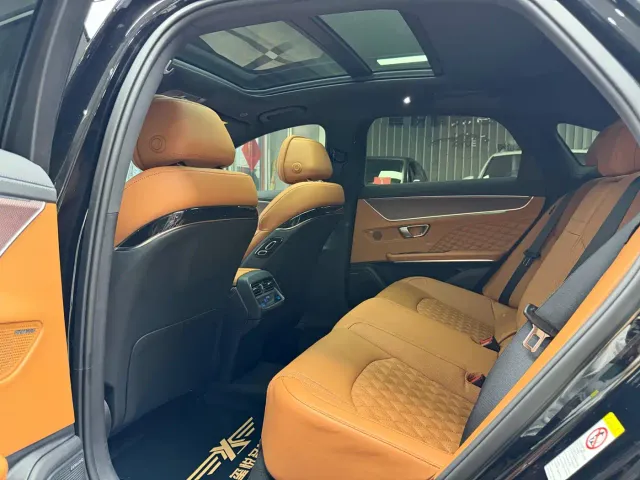 BYD Han — Фото автомобиля 10