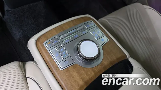Genesis G80 Бензин 3.5 турбо AWD — Фото автомобиля 17