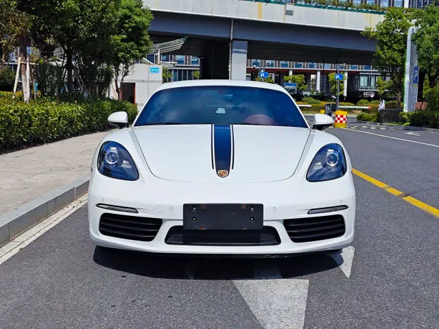 Porsche 718 — Фото автомобиля 2