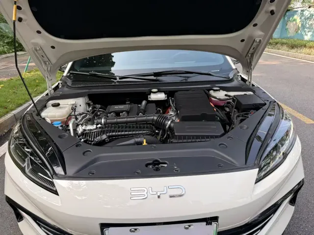 BYD Seal 06 — Фото автомобиля 9
