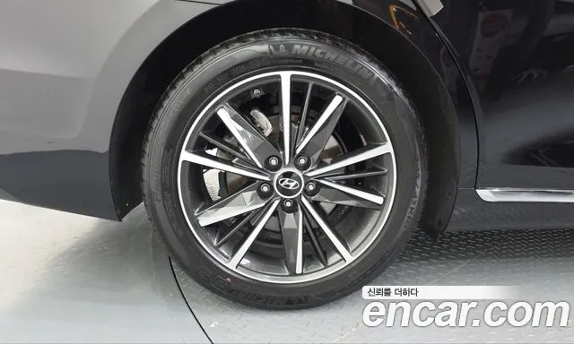 Hyundai Grandeur New — Фото автомобиля 5