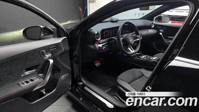 Mercedes-Benz A-Class W177 — Фото автомобиля 15