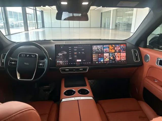 Li Auto L7 — Фото автомобиля 10