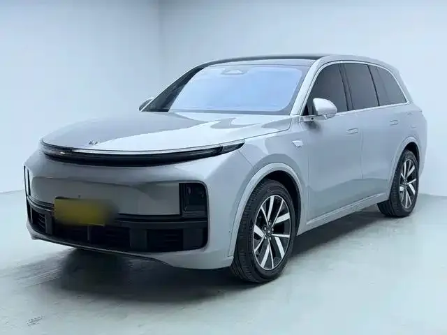 Li Auto L8 — Фото автомобиля 3