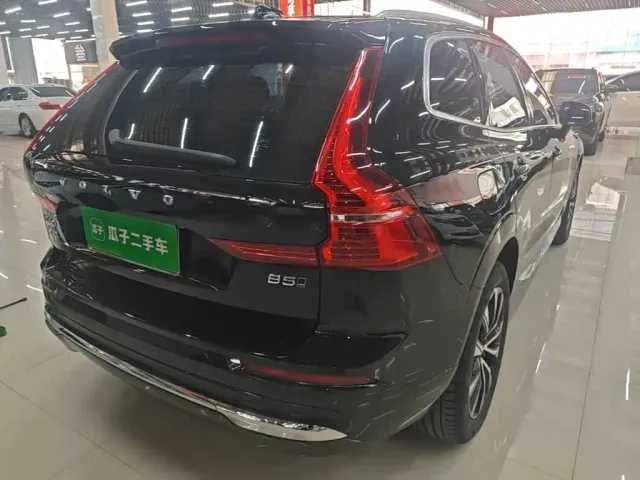 Volvo XC60 — Фото автомобиля 6