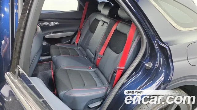 Genesis GV70 — Фото автомобиля 16