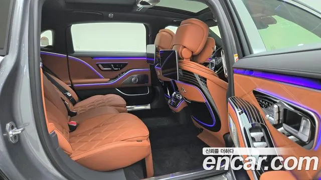 Mercedes-Benz S-Class — Фото автомобиля 14