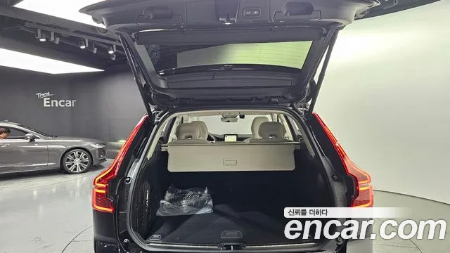 Вольво XC60 — Фото автомобиля 17
