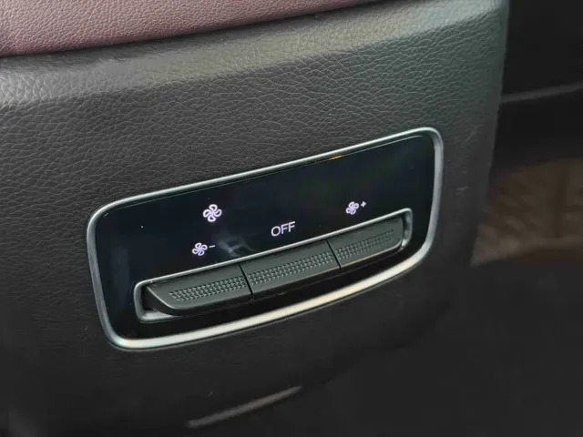 GAC Trumpchi M6 — Фото автомобиля 21