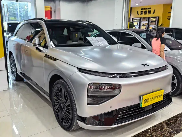 Xpeng G9 — Фото автомобиля 3