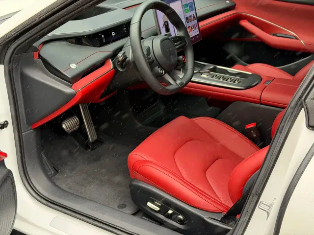 Xiaomi SU7 — Фото автомобиля 10